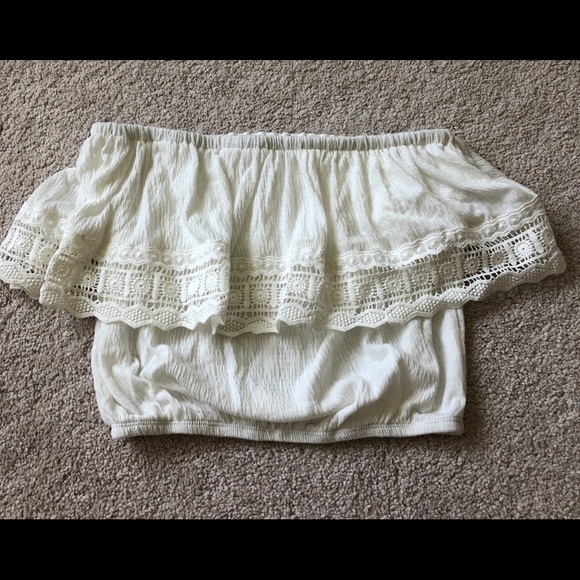 Crop Top - Picture 2 of 3